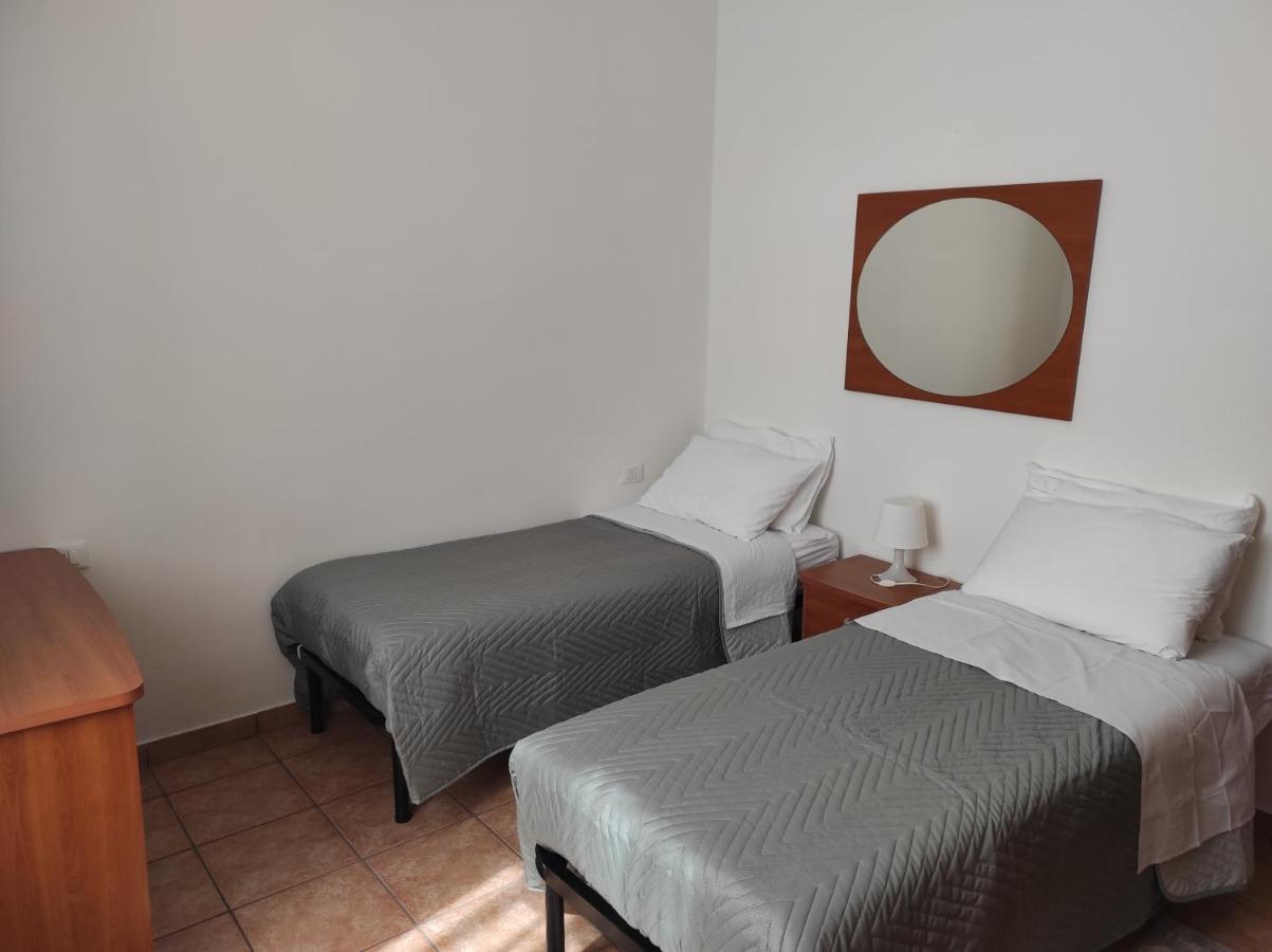 Casa Di Luca Lejlighed Lecco Eksteriør billede