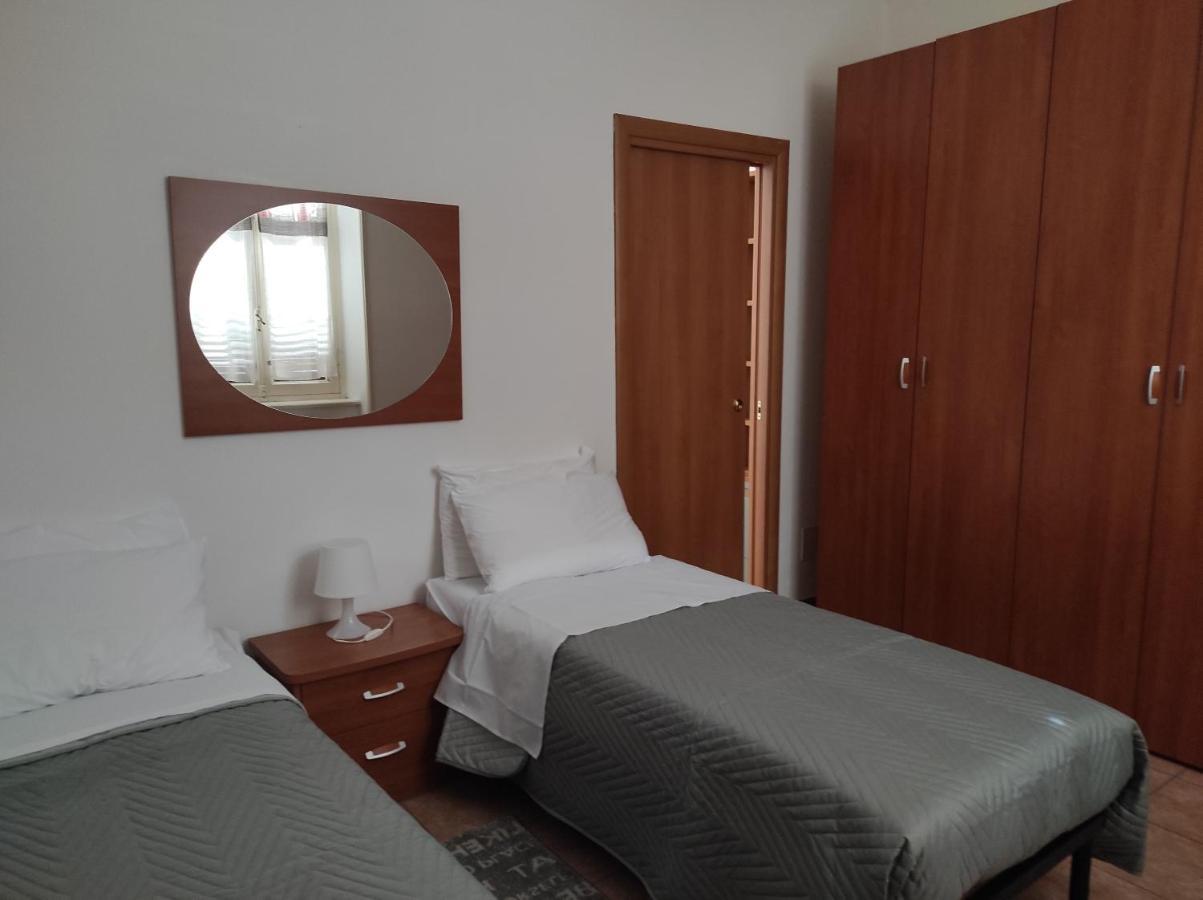 Casa Di Luca Lejlighed Lecco Eksteriør billede