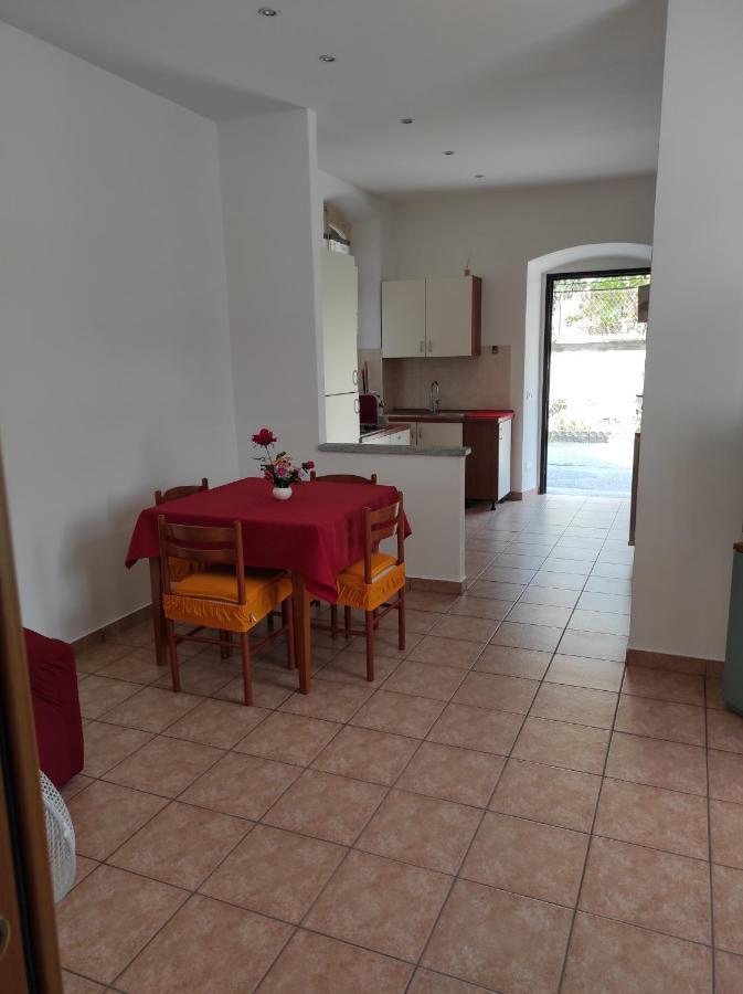 Casa Di Luca Lejlighed Lecco Eksteriør billede